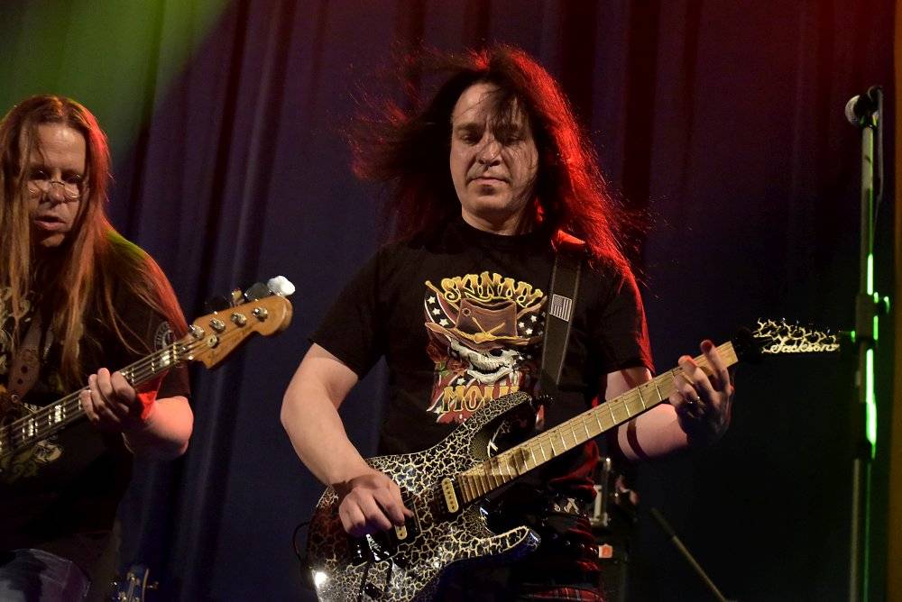 Kolínem zněly žánry blues i jižanský rock, hráli David Evans, Luboš Andršt a Pumpa