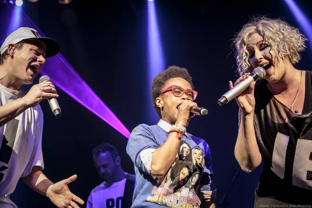 Předvánoční Monkey Business roztančili Lucerna Music Bar hned napoprvé