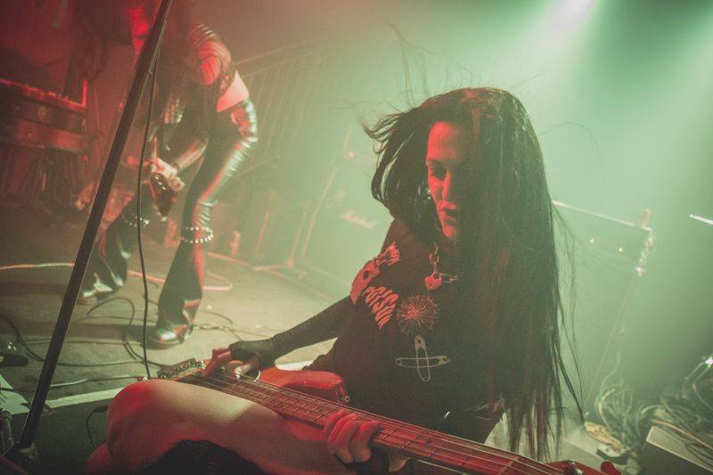 Britské punkerky The Sex Pissed Dolls rozburácely Rock Café hity od Sex Pistols nebo Nirvany