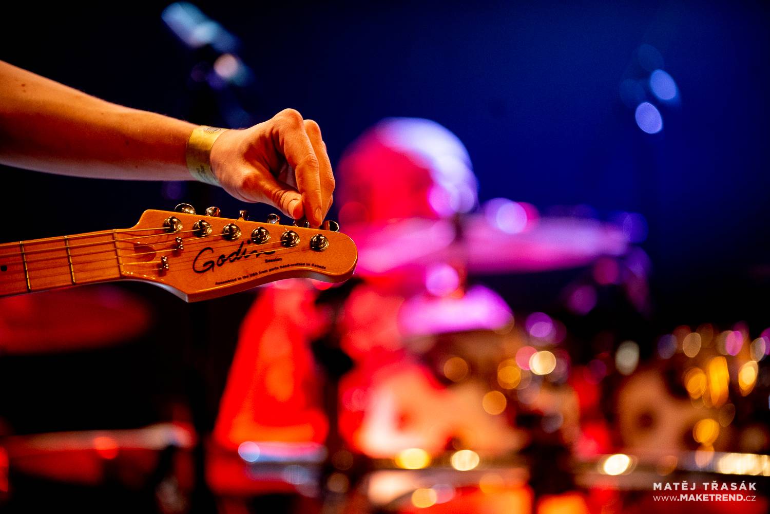 Monkey Business pokřtili v Lucerna Music Baru novou desku. S Tonyou Graves i Annou Fialovou