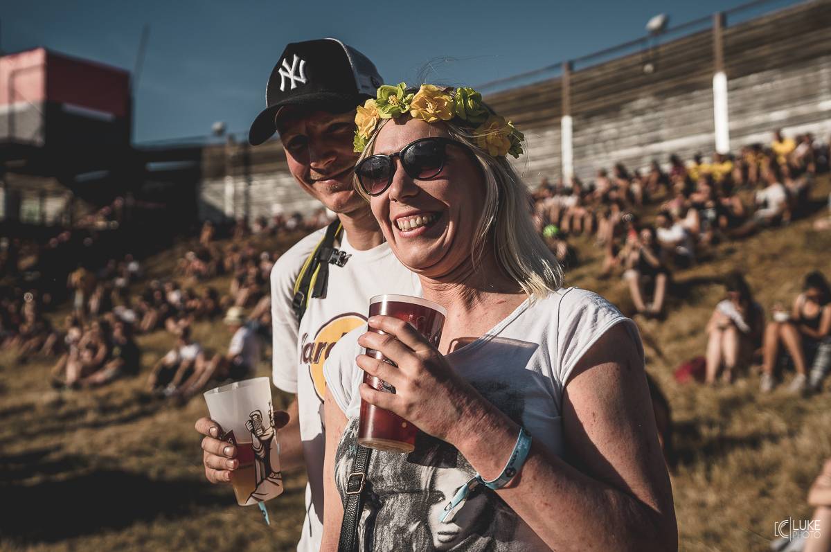 Rock For People začal s Bring Me The Horizon, Kodaline, You Me At Six, Flogging Molly nebo Idles