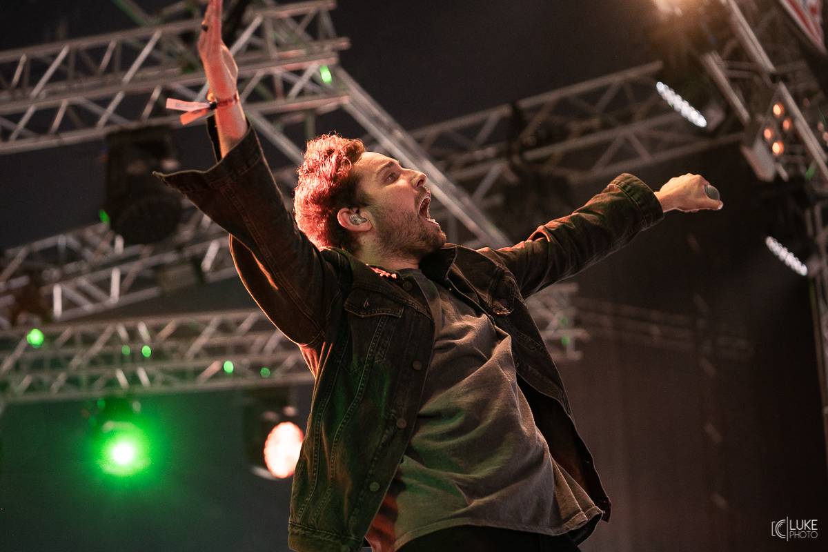 Rock For People začal s Bring Me The Horizon, Kodaline, You Me At Six, Flogging Molly nebo Idles