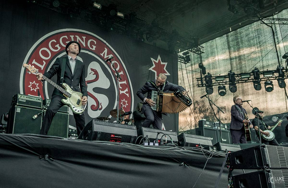 Rock For People začal s Bring Me The Horizon, Kodaline, You Me At Six, Flogging Molly nebo Idles