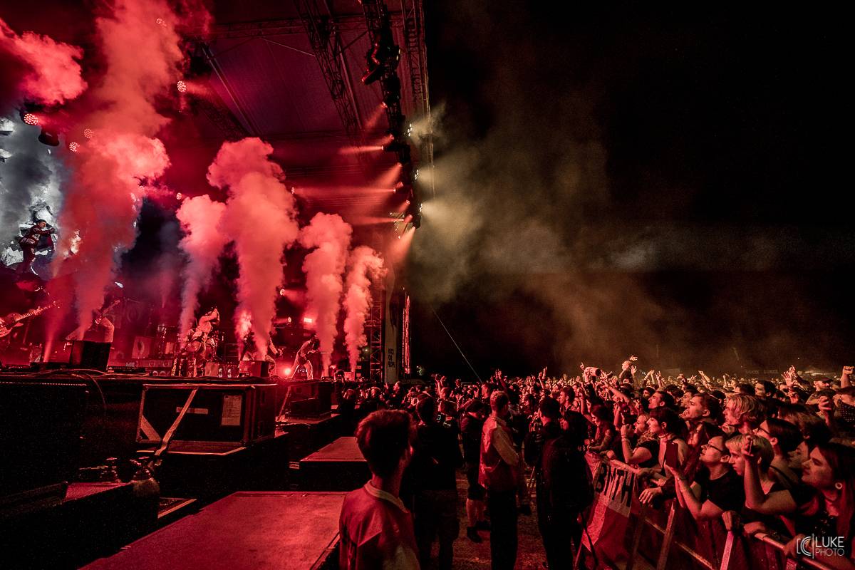 Rock For People začal s Bring Me The Horizon, Kodaline, You Me At Six, Flogging Molly nebo Idles