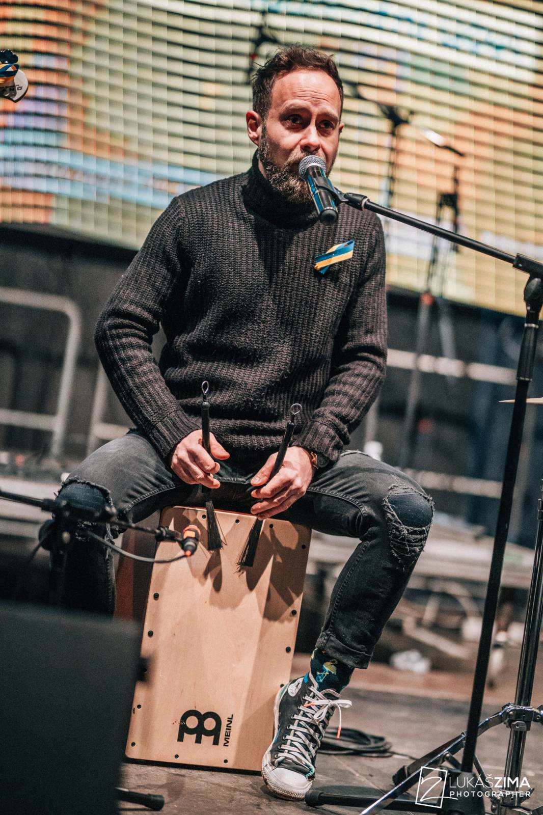 Srdcovka uspořádala na Proseku koncert pro Ukrajinu, vystoupili Adam Mišík, O5 a Radeček nebo Support Lesbiens