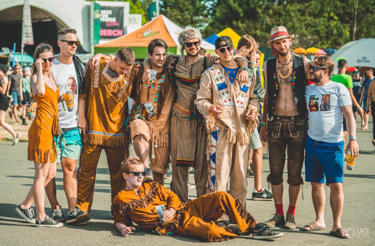  Třetí den na Rock For People vládli Fall Out Boy a You Me At Six, ale nejvíc si fanoušci zazpívali s Ivanem Mládkem