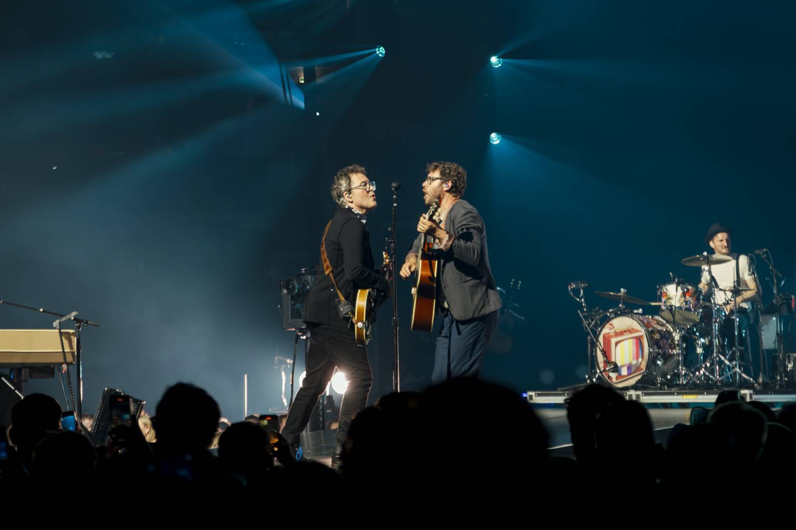 LIVE: The Lumineers byli v pražské O2 areně hudebně poctiví, ale co se týká emocí, velká bída