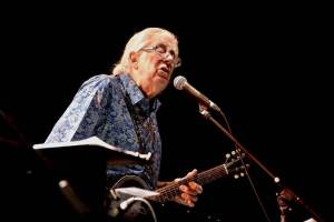 LIVE: John Mayall zpívá a hraje výborně i v třiaosmdesáti