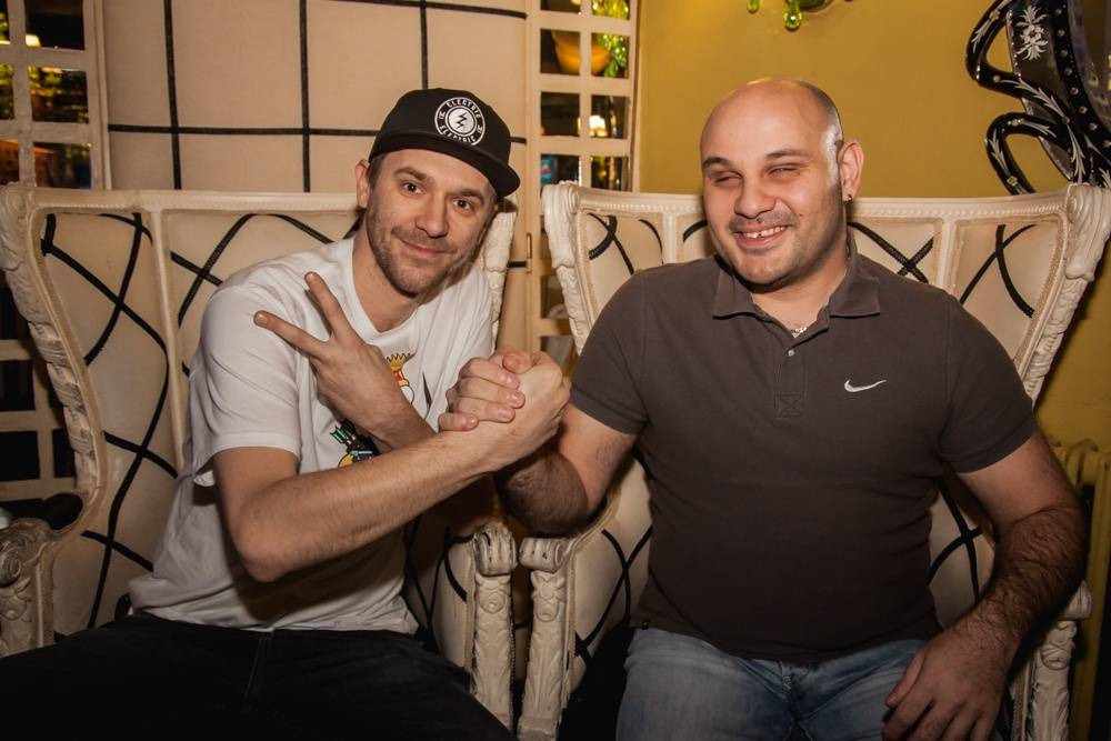 AUDIO: PREMIÉRA: DJ Friky a Martin Svátek slaví narozeniny společným singlem